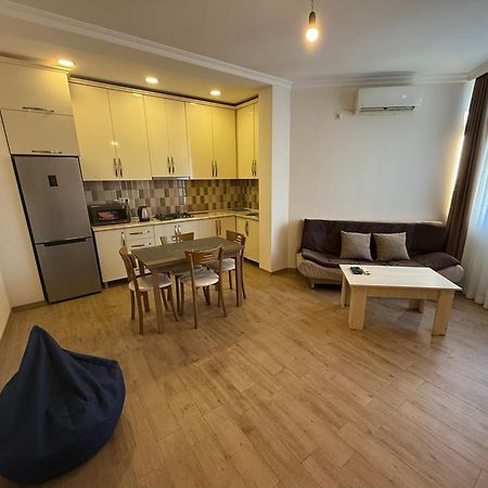 Apartment On Melikishvili 51 Batumi Eksteriør billede